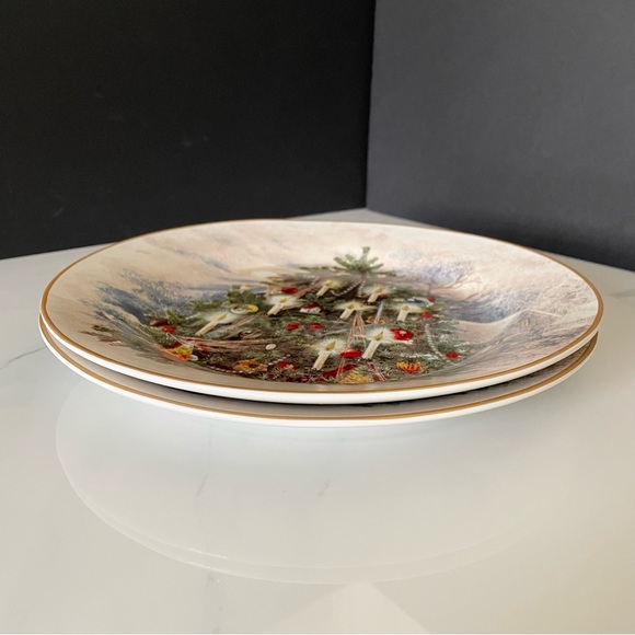 SET of 2 Nostalgic Christmas Tree Dinner Plates by Pottery Barn - Picture 4 of 5